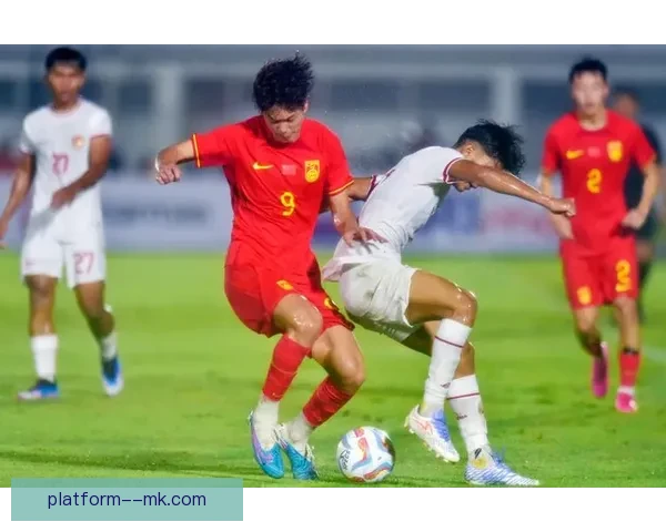 中国男足客场对阵印尼防守失误遗憾战平难夺胜利