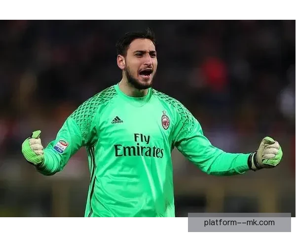 巴黎圣日耳曼官方宣布多纳鲁马蝉联最佳门将荣誉继续为球队立下赫赫战功