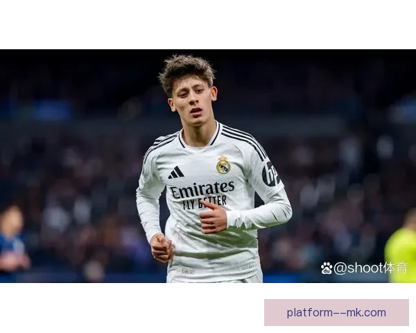 皇马完成居莱尔签约计划瞄准新赛季中场重建