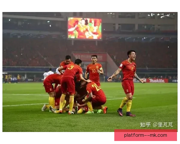 中国男足海口训练营启动体能强化周 主帅强调反击速度提升球队整体实力 中国男足海口训练营启动体能强化周 主帅强调反击速度提升球队整体实力
